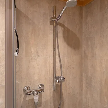 Renate * Ζόλντεν