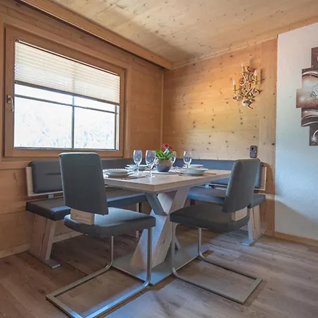 Renate * Ζόλντεν